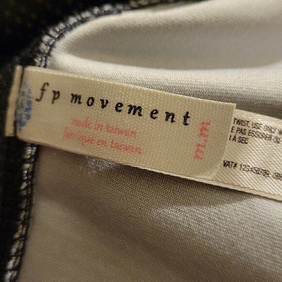 Free People Movement Glow for it Lira legging size M - Picture 2 of 6